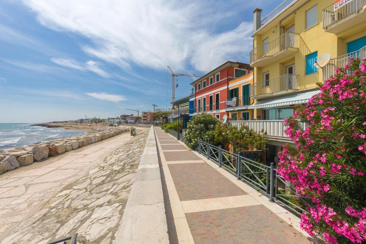 Appartamento a Caorle tra centro storico e mare Esterno foto